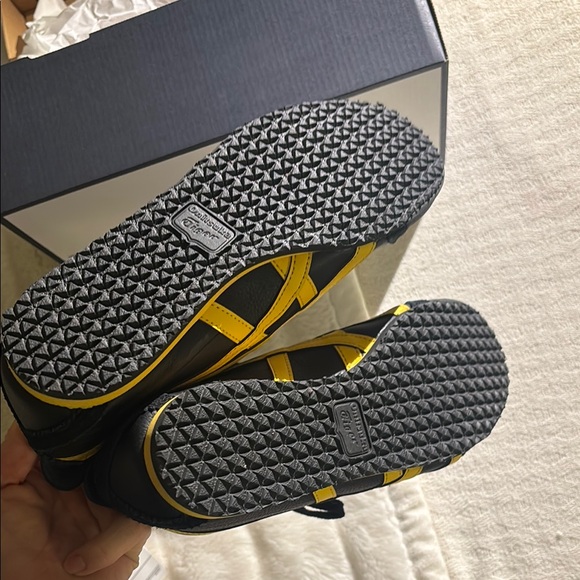 NWT Onitsuka Tiger Mexico 66 black yellow men’s 6 / women’s 7.5 - Picture 3 of 5